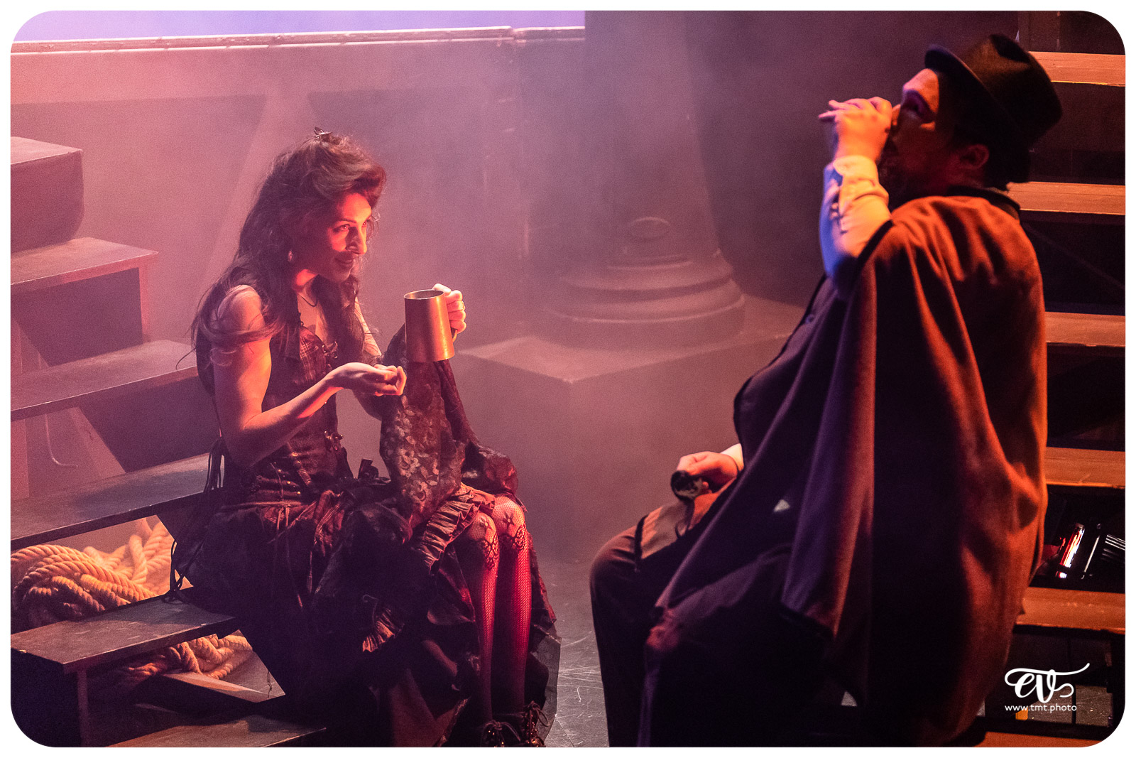 OLIVER TWIST (CIE LA MESNIE H.)